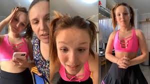 Larissa manoela é uma atriz, cantora, modelo e dubladora brasileira. Larissa Manoela Instagram Live Stream 29 April 2020 Ig Live S Tv
