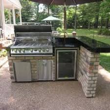 outdoor kitchen grill