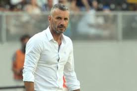 Es werden unter anderem die trainerstationen und seine stationen als spieler aufgelistet. Oficial Ivo Vieira E O Novo Treinador Do Famalicao Visao De Mercado