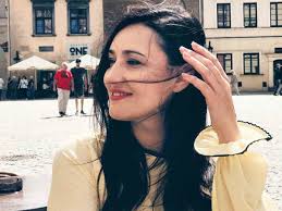 Соломія вітвіцька максимально відійшла як від ефірного телеобраза, так і від класики. Biografiya Solomiyi Vitvickoyi Jti Po Zhittyu Treba Z Posmishkoyu