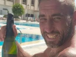 Man breaks his neck diving into a pool