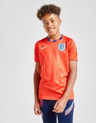 For beautifully tailored men's shirts, smart and comfortable loungewear and more, discover the spring/summer range at charles tyrwhitt. Red Nike England Pre Match Shirt Junior Jd Sports