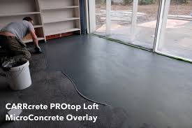 Microconcrete Overlay Being Applied In 2020 Microcement Flooring Concrete Overlay