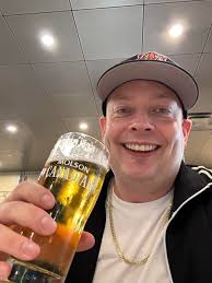 Comin in hot from Saskatoon, Canada. Muggy lil c*nts in UK need help  deleting pints. Wembley then Murrayfield