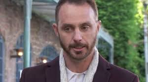 Alex Arnott's Instagram, Twitter & Facebook