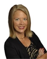 Linda Everett's Instagram, Twitter & Facebook