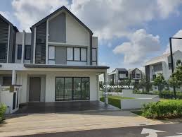 This vibrant and happening township was launched in 2017, and has many different types of homes to suit everyone's needs. Twentyfive 7 257 Kota Kemuning Kota Kemuning 2 Sty Terrace Link House 5 Bedrooms For Sale Iproperty Com My