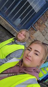 Another great walk with the Clan tonight 🚶🚶‍♀️💛💙 We did a loop round  the town — up the Armagh Road and back via the Newry towpath loads of steps  done tonight 😁👏