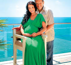 К супругам известных медийных личностей всегда приковано внимание. Molodaya Zhena Borisa Grachevskogo Lichnaya Zhizn Izvestnyh Lyudej