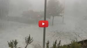 Poco dopo le 17.30 il cielo si è oscurato su gran parte della provincia. Meteo Cronaca Diretta Video Verona Terribile Nubifragio Colpisce Tutto Il Veneto La Grandine Imbianca La Citta Ilmeteo It