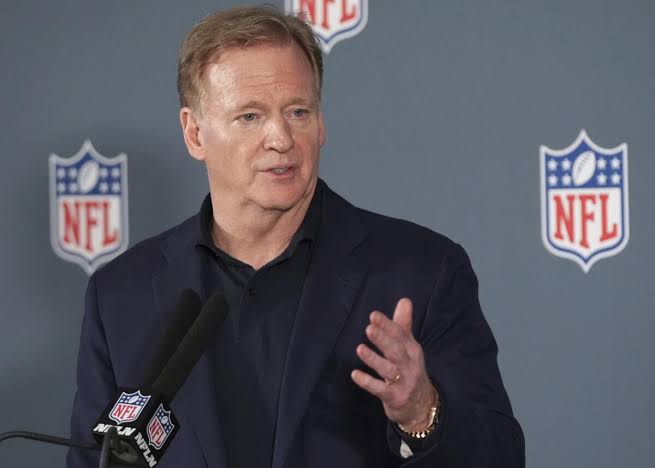 Roger Goodell says NFL committed to diversity, despite Trump's stance - Los  Angeles Times