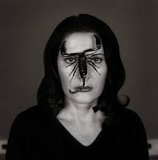 Pin By Madorie Darling On Rostros 5 Marina Abramovic Performance Art Performance Artist