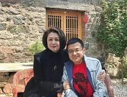 于月仙，1971年4月24日出生于内蒙古自治区 赤峰市 ，毕业于中央戏剧学院表演系92班， 天津人民艺术剧院 演员。. 5n5 Adj06qqrim