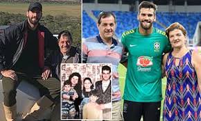 Jose reportedly had a strong influence on both his sons while growing up as they excelled in sports. Alpjyvt Uk3mim