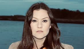 Melody Adamson's Instagram, Twitter & Facebook