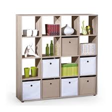 Les lits simples ou doubles alinea sont conçus avec des matériaux nobles, comme l'acacia massif, qui dégage un charme indéniable dans chambre à coucher. Meuble De Rangement Ou Bibliotheque Carree Couleur Bois A Decouvrir