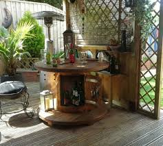 Gartentisch Aus Holz Beistelltisch Idee Kabeltrommel Schrankfach Alkohol Minibar Kabeltrommel Holz Gartentisch Holz Kabeltrommel Tisch