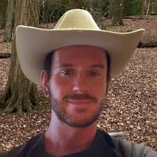 ashley (@AshleyHardigree)