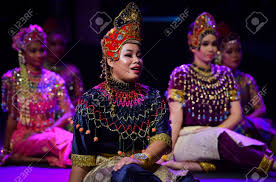 Hay 6 maneras de llegar desde kelantan hasta kuala lumpur en avión, tren, autobús o en coche. Kuala Lumpur Malaysia 18 August 2017 Cultural Dance Performance Stock Photo Picture And Royalty Free Image Image 145918081