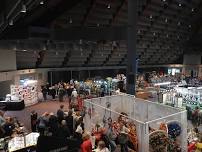 HOLIDAY FINE ART & CRAFT SHOW