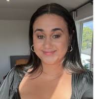 Roxanne Moyer's Instagram, Twitter & Facebook