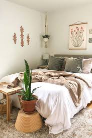 25 Unexpectedly Beautiful Bedroom Design Ideas Beautiful Bedroom Designs Home Decor Bedroom Chic Bedroom Design