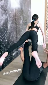 Jennifer began studying yoga in vancouver at radha yoga (2001,) a satellite of the yasodhara ashram. Victoria Justice In Tights Doing Yoga Instagram 02 Gotceleb