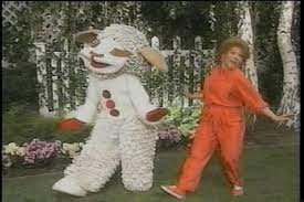 It does that on every end of lamb chop's play along. I Just Asked A Co Worker If He Remembered Lamb Chop He Proceeded To Make Me Feel Old Album On Imgur