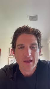 Eric Low's Instagram, Twitter & Facebook