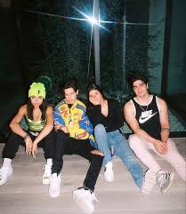 friends happy house boy and girl best friends celebs