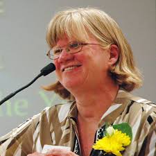 Metcalf Junior High teacher named District 191 Teacher of the Year