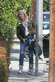 Amber heard filed for divorce in 2016. Amber Heard Arrives At Her Home In La 02 05 2020 Celebmafia