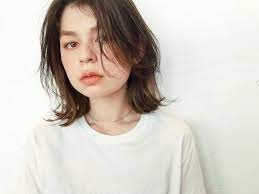 低身長女子に似合う髪型は ショート ボブ ロングヘアなど小柄さん用ヘアカタログ lamire ラミレ ミディアムロングのヘアスタイル ボブ ヘア