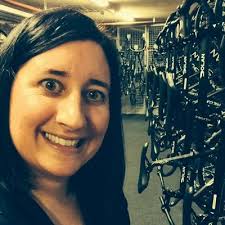 Ella Robbins (@ellarobbins)