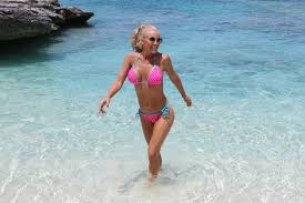 Jenny mccarthy stars in the movie baseketball. actress pamela anderson and television personality jenny. Jenny Mccarthy Style Clothes Outfits And Fashion Celebmafia
