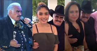 Vicente fernández realizó una visita ayer a sus médicos, pero sólo para tratarse una infección en las vías urinarias y un problema gastrointestinal. Mujeres Filtran Mas Videos De Vicente Fernandez Acosando A Fans La Voz De Durango