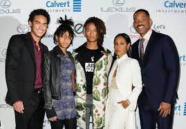 Now jaden tries his hand as an actor. Will Smith Jada And Their Kids Reunite For Ultimate Family Vacation See The Selfie Entertainment Tonight