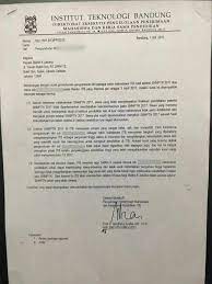 Misalnya terpaksa harus mengundurkan diri dari salah satu perguruan. Siswanya Memilih Kuliah Di Singapura Sma 8 Jakarta Minta Maaf Ke Itb Kumparan Com