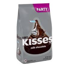Hershey's nuggets milk chocolate candy with toffee & almonds share pack. Hershey S Milk Chocolate Kisses Stand Up Bag 35 8 Oz Cvs Pharmacy
