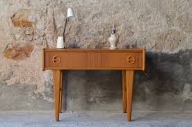 Great selection of sofa & console tables Console Scandinave Louise L Atelier Belle Lurette Renovation De Meubles Vintage