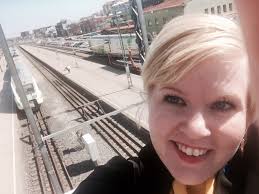 Saarikon päätös vuoden perhevapaan pitämisestä ministerin pestistä ja jättäytyminen keskustan puheenjohtakisasta aiheutti. Annika Saarikko On Twitter Tama Kotikaupungin Ratapiha Alue Saadaan Nyt Turvalliseksi Hallituksen Paatoksen Myota Olisiko Sitten Vihdoin Matkakeskuksen Aika Pore Https T Co On0f2jqbrc