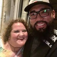 Share live comedy show pictures?