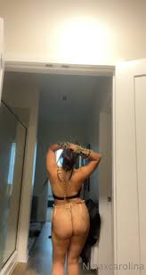 NinaXCarolina Cavewoman