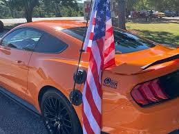 Sticky whips utilizes powerful suction cups to allow you to mount flags virtually anywhere on your vehicle. Badflag Mount And Pole Setup Can Help Put Any Flag On Your Ford