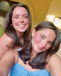 ECSPOTLIGHT for Jessie Lee Gwin, our Coordinator of Committees (VP 1)! PC  '21 Hometown: Fayetteville, Georgia Major: Communication (Public Relations)  “I am so thankful & excited to serve Gamma Zeta as Vice