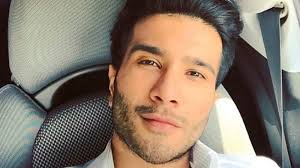  Feroze Khan On Rumours Regarding His Marriage Hania Amir And Rejoining Showbiz After Calling It Quits Celebrity Images