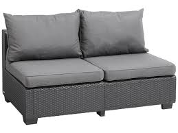 Scopri come arredare il tuo giardino con i set divani 2 posti da esterno! Divano Da Giardino E Lounge