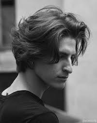 Max Escalante (maxbellhagram)