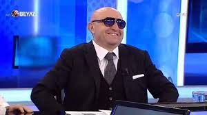 17 yaşına geldiğinde dikkatleri üzerine çekmeyi başararak genç yaşta as takıma kadar yükseldi. Sinan Engin Kimdir Maras Televizyonu Kahramanmaras Haber Son Dakika