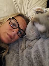 Please don't judge me as a cat mom... Yes, Von Dutch aka "dutchy boy" got  10 licks of a mamaba. He gets laid to rest tomorrow at 3:20 pm, and I'm  devastated!